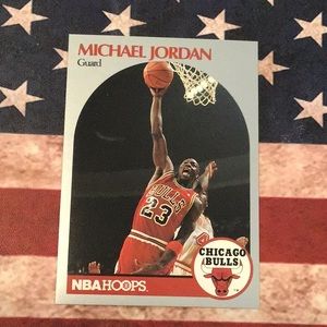 Michael Jordan 1990 NBA hoops basketball card in great condition, Chicag…